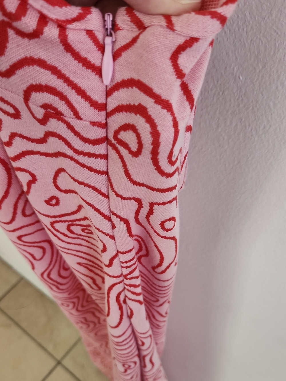 NWOT Zara Pink Red Swirl Abstract Midi Dress Small - Picture 6 of 8